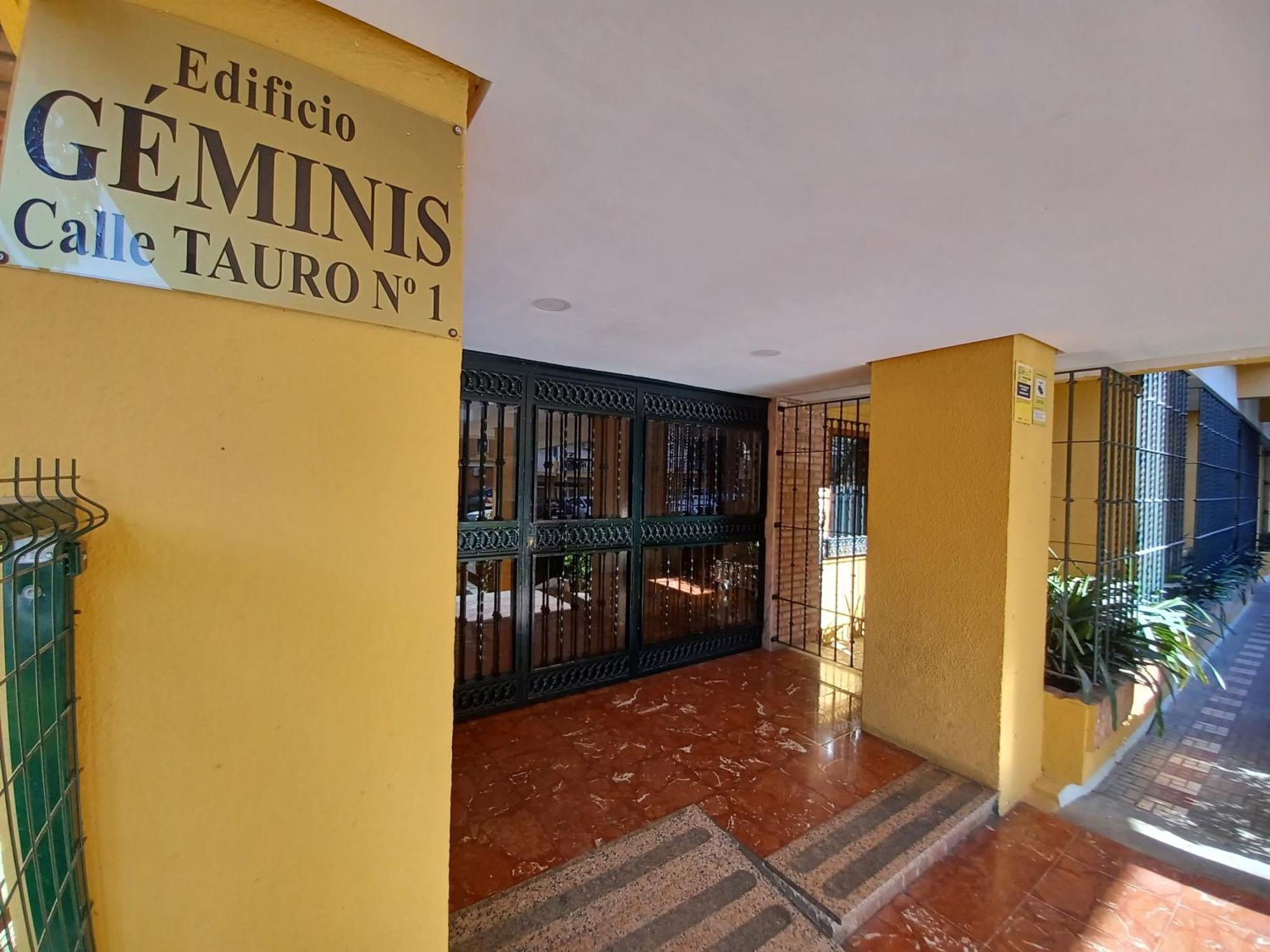 Chic Benalmadena Apartment Exterior photo